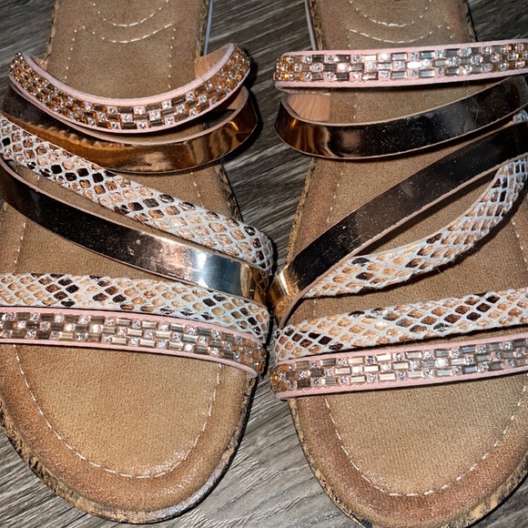 EUC Avon Snake Skin Sandals 9 - Picture 4 of 4